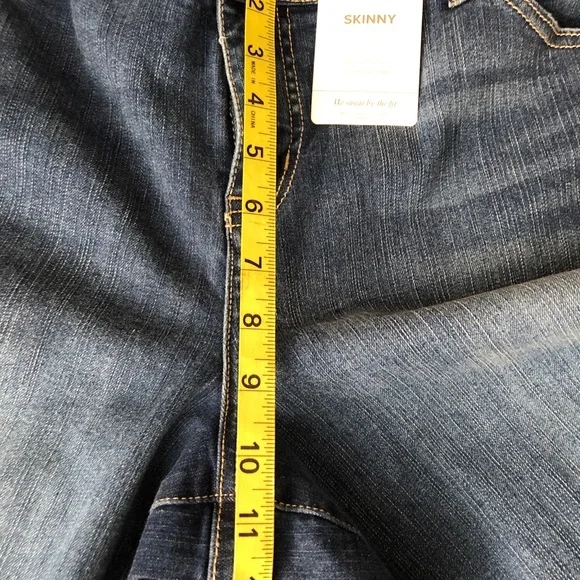 Torrid Jeans Womens 18 R Skinny Skyline Stretch Blue Jeans Comfort Med Dark Wash - Picture 8 of 11
